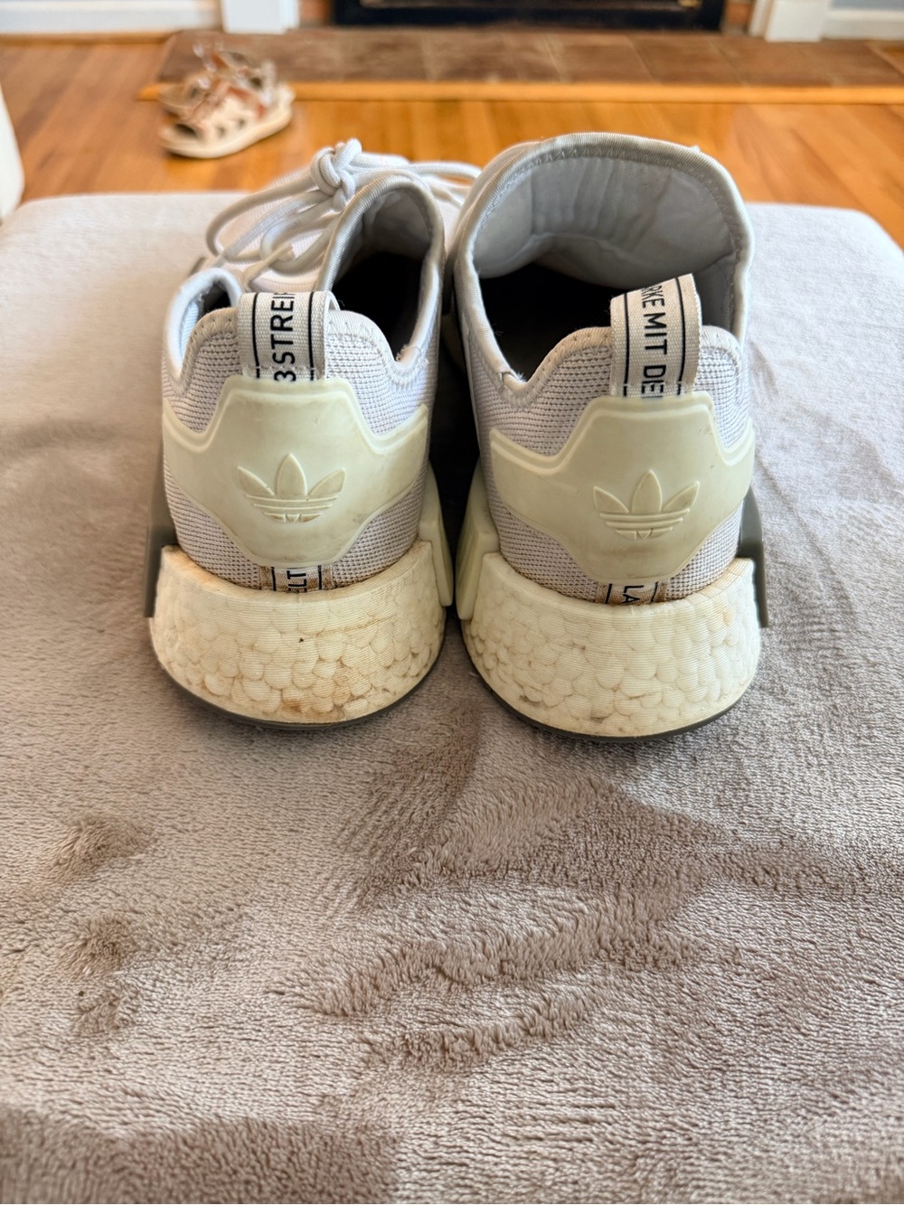 adidas NMD R1 - Picture 3 of 3